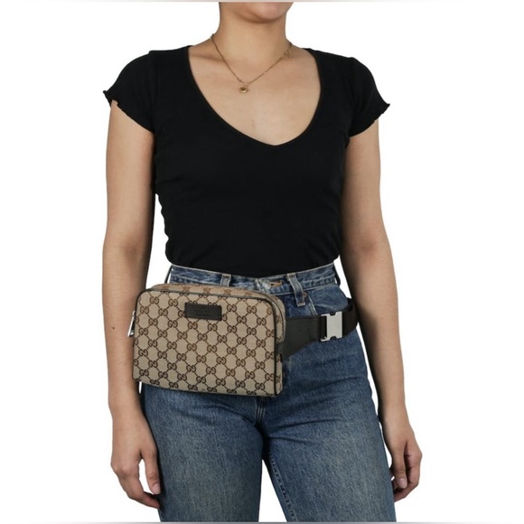 Gucci Handbags - Gucci Beige/Ebony GG Canvas Belt Bag/Crossbody Bag Unisex